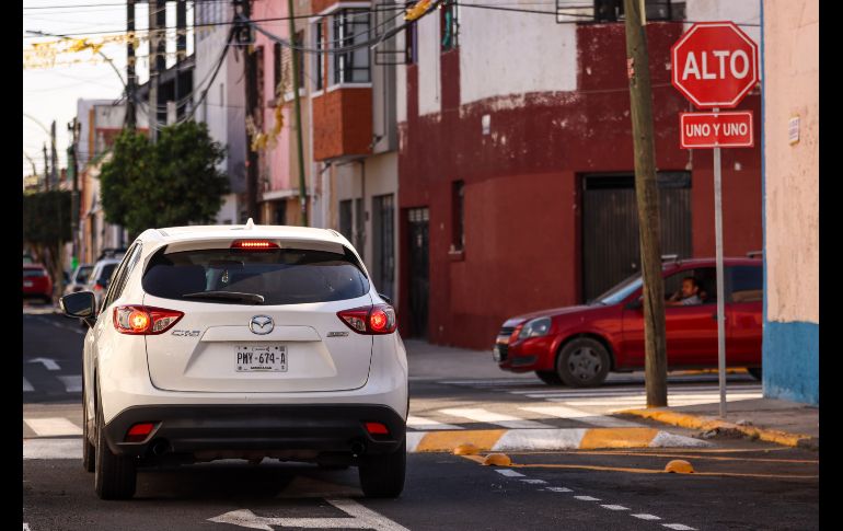 Son más de 320 señalamientos viales instalados entre las calles José María Vigil, Frías, San Felipe y Bernardo Balbuena. H. Figueroa.