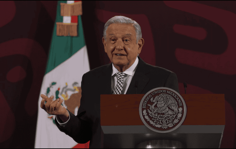 López Obrador en su conferencia matutina del 24 de abril. SUN/Carlos Mejía