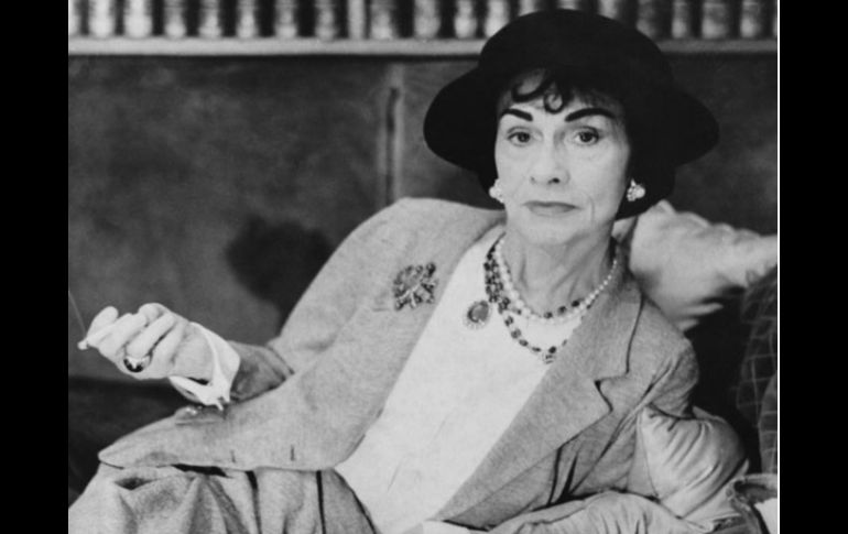 En 1971 falleció la diseñadora francesa Cocó Chanel. ESPECIAL /