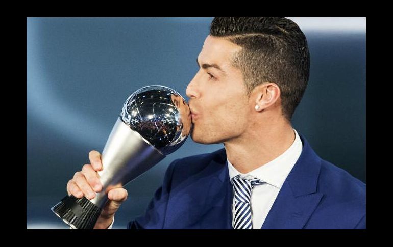 Cristiano fue el ganador el año pasado, después de llevarse la Champions con el Real Madrid y la Eurocopa con Portugal.