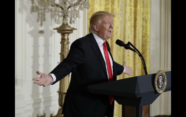 Trump calificó a los medios de ser los enemigos del pueblo. AP / ARCHIVO