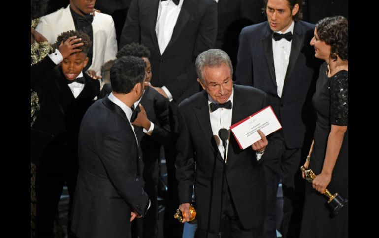 Un gran error nubla el final de los Oscar; 'Moonlight' triunfa