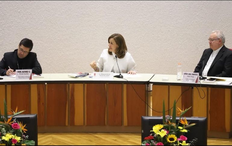 Margarita Zavala se reunió con la Asamblea de la Conferencia del Episcopado Mexicano. TWITTER / @Mzavalagc