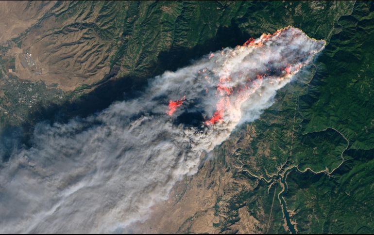 Imágenes satelitales muestran el tamaño de la destrucción que ha provocado el fuego. EFE/N. Handout