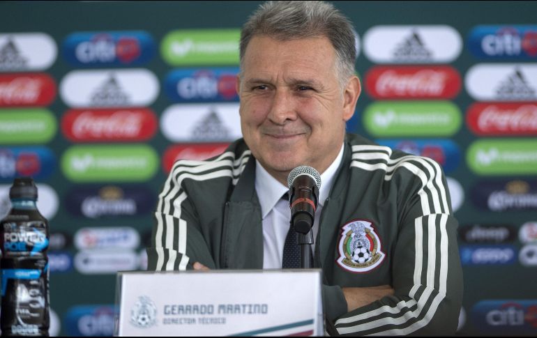 Martino tiene pensado el reunirse con Ricardo Antonio La Volpe para comer, intercambiar puntos de vista sobre el futbol mexicano. MEXSPORT / ARCHIVO