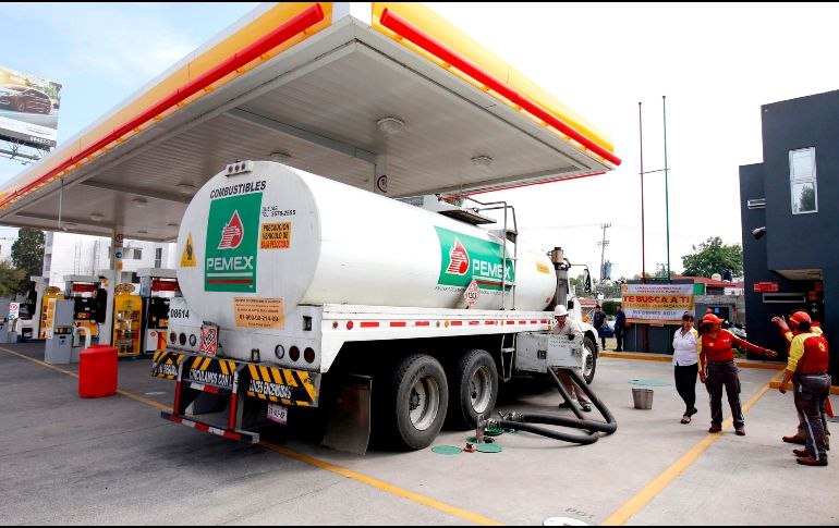 Hace tres días, el líder gasolinero, Carlos Elizondo confirmó para este medio la apertura del poliducto Salamanca-Guadalajara. AFP / U. Ruiz
