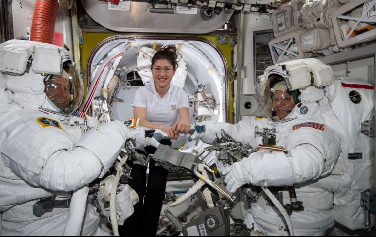 Tres las astronautas que actualemente son parte de la tripulación de la EEI. EFE