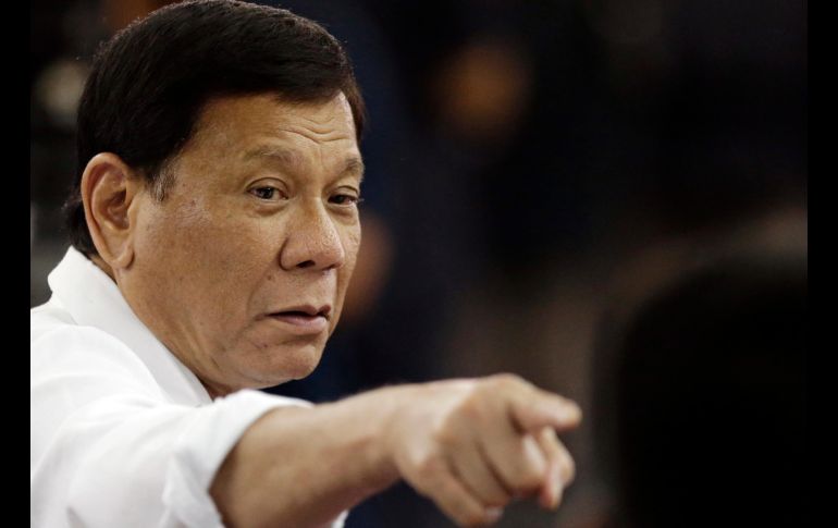 El Presidente Duterte exige que Canadá saque contenedores de deshechos de su país. ARCHIVO / AP
