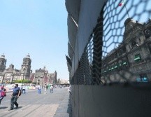 CERRAZÓN. Los muros alrededor de Palacio Nacional esconden un inexplicable miedo ante un legítimo reclamo de las mujeres y la sociedad en general. EFE