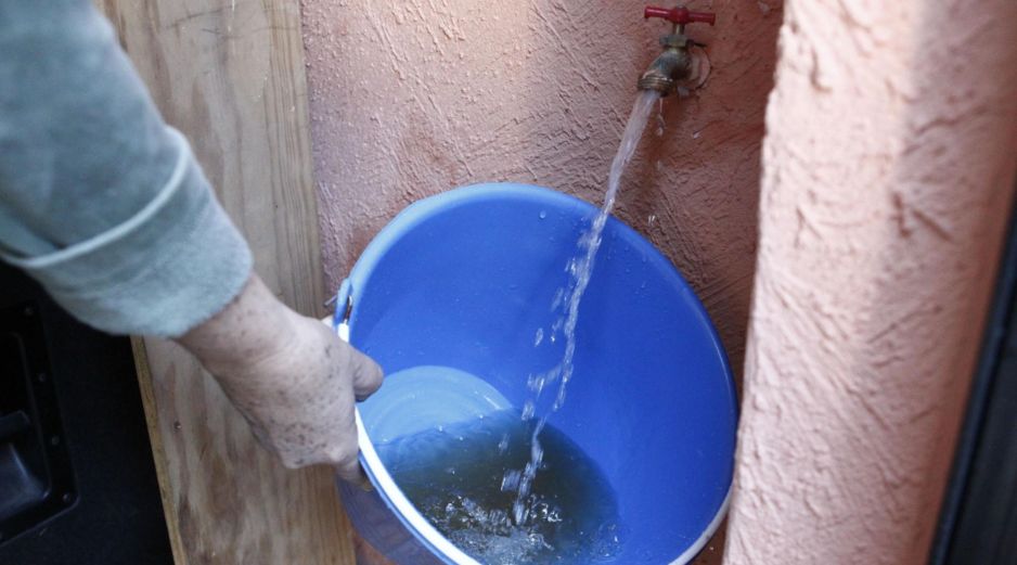 El agua suele escasear en Guadalajara durante los días santos, debido a trabajos del Siapa. EL INFORMADOR/ ARCHIVO