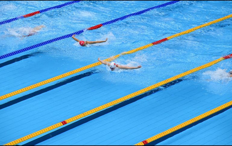 De acuerdo con las reglas antidopaje, tras dar positivo en deportes olímpicos, se requiere un periodo provisional de suspensión -que no recibieron los nadadores chinos-. AFP / ARCHIVO