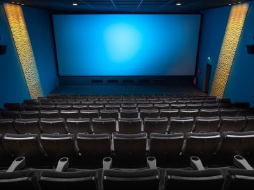 Cinépolis en donde puedes disfrutar de las mejores experiencias cinematográficas, trae una selección de películas que cautivarán a los amantes del cine de todas las edades. Pixabay