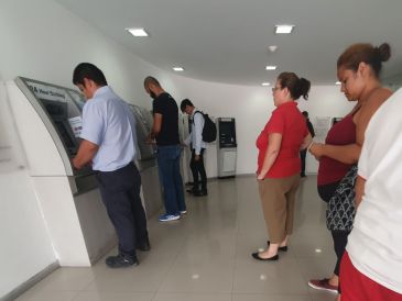 El uso de los cajeros ATM es una buena opción en los días festivos. EL INFORMADOR / ARCHIVO