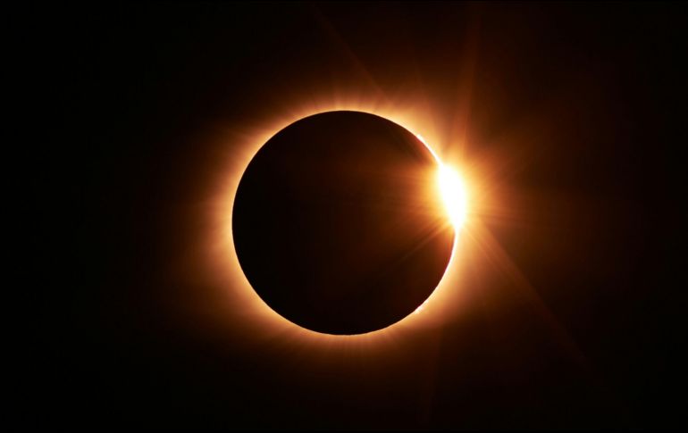 El eclipse total de sol requiere medidas de protección para su observación. ESPECIAL/Foto de sarahleejs en Unsplash