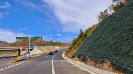 La vía corta a Puerto Vallarta aún tiene un tramo más por terminar. EL INFORMADOR / O. Álvarez