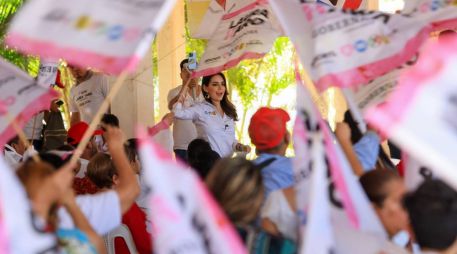 Laura Haro, candidata de Fuerza y Corazón por Jalisco a la gubernatura, realiza su campaña custodiada por elementos de la Secretaría de la Defensa Nacional desde el 3 de abril. X/LauHaro