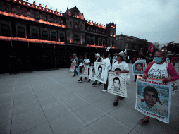 Este viernes, el Presidente Andrés Manuel López Obrador reafirmó que no habrá carpetazo en el caso Ayotzinapa. EFE/J. Méndez.