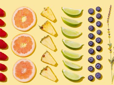 Consumir fruta dariamente es una recomendación médica que debes atender. UNSPLASH/Amy Shamblen