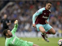 Hernández (D) puso en pie la iniciativa 'Yo X México' junto a Miguel Layún.