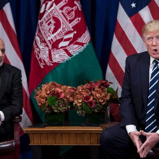 Trump llama a Afganistán ''avispero'' del terrorismo