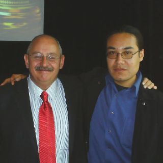 Presentan publicación “Tinta y Whisky”