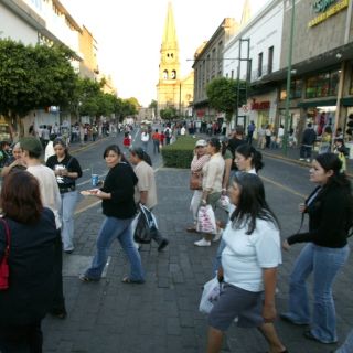 Repunta la confianza de los consumidores