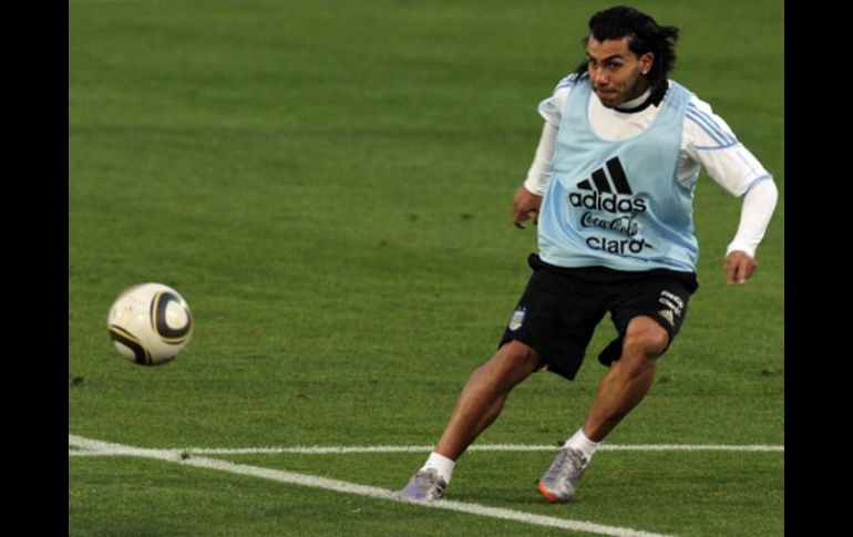 Tévez durante la práctica de la Selección de Argentina. AFP  /