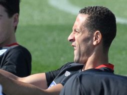El capitán de la selección de fútbol de Inglaterra, Rio Ferdinand se encuentra hospitalizado. AFP  /