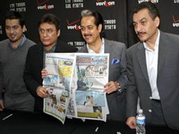 Los Tigres del norte estrenaron su sencillo Como la vida sin futbol. ESPECIAL  /