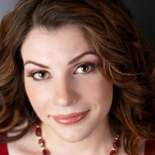 Nueva novela de Stephenie Meyer sale a la venta