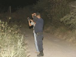 La víctima fue abandonada entre pilas de tierra y escombros, tenía al menos seis horas de muerto. O RUVALCABA  /