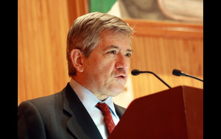 Enrique Barón Crespo, dictó la conferencia ''Las Américas insurgentes, independencia, integración''. A. HINOJOSA  /