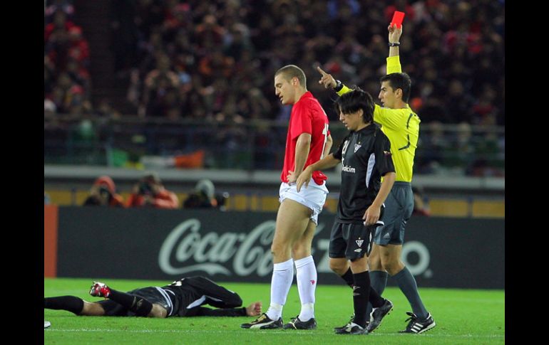 El uzbeko con siete años de experiencia será el árbitro encargado de silbar el primer partido del Mundial. MEXSPORT  /