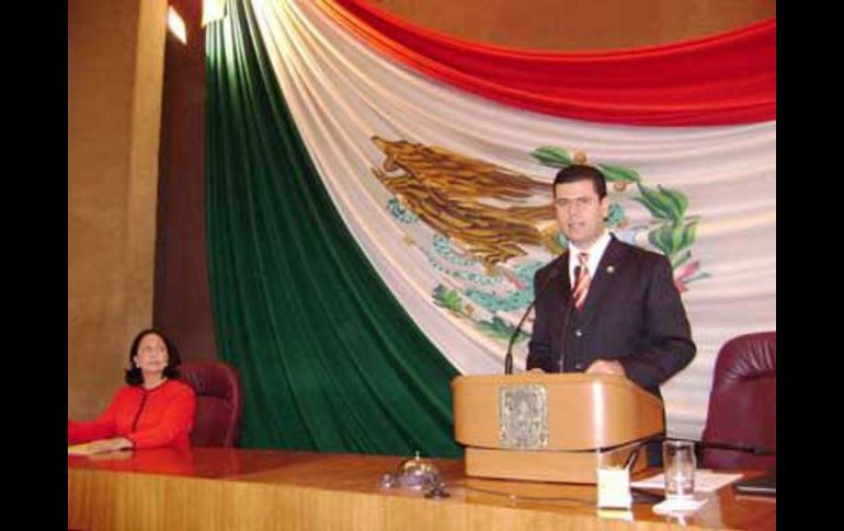 El candidato a gobernador por la alianza “Primero Zacatecas” Miguel Alonso Reyes y la gobernadora, Amalia García. ESPECIAL  /