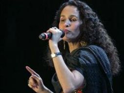 La cantante Susana Harp armonizó la música de Oaxaca . ESPECIAL  /