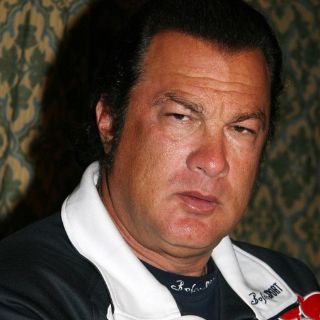 Steven Seagal, “sentido” con Costa Rica