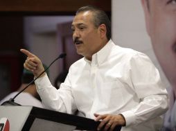 Beltrones, coordinador de la bancada del PRI en el Senado, criticó al Ejecutivo federal por polarizar las elecciones. EL UNIVERSAL  /