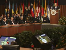 El secretario de la Organización de Estados Americanos, José Insulza, inaugura la convención de la XL Asamblea General de la OEA. EFE  /