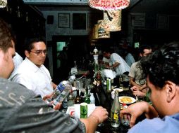 Cuidarán que no se condicione la entrada y no haya saturación en los locales. ARCHIVO  /