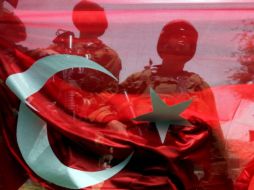 La protestas contra Israel por el ataque a los activistas turcos  de la flotilla no han parado. EFE  /