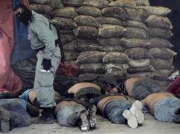 Elementos del Ejército realizan un operativo tras descubrir un túnel por donde presuntamente robaban hidrocarburo. EL UNIVERSAL  /