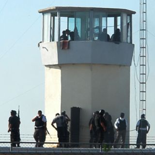 Ultiman a seis reos en penal de Culiacán