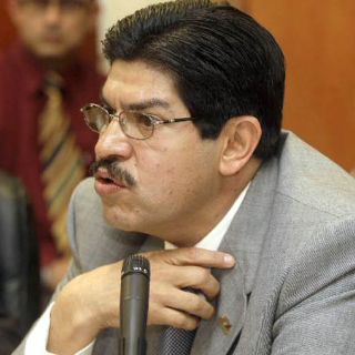 Evalúan destituir al titular de la Secretaría de Desarrollo Urbano