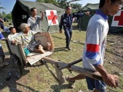 A pesar de su edad la anciana puede oir, hablar y ver sin problemas. AFP  /