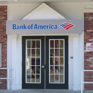 Compra Santander participación de Bank of América en México