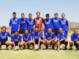 El equipo campeón de la Copa Bomba Energy, Manchester. CORTESÍA  /