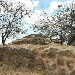 Carretera peligrosa afecta turismo en Guachimontones