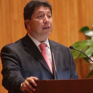 Secretario de Educación pide evitar el ''canibalismo'' presupuestario