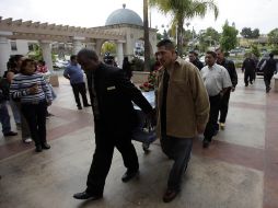 Anastasio Hernández fue sepultado el miércoles. El mexicano falleció por lesiones provocadas por agentes de la Patrulla Fronteriza. NTX  /