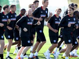 Los futbolistas de la Selección inglesa se preparan para enfrentar mañana a Estados Unidos. EFE  /